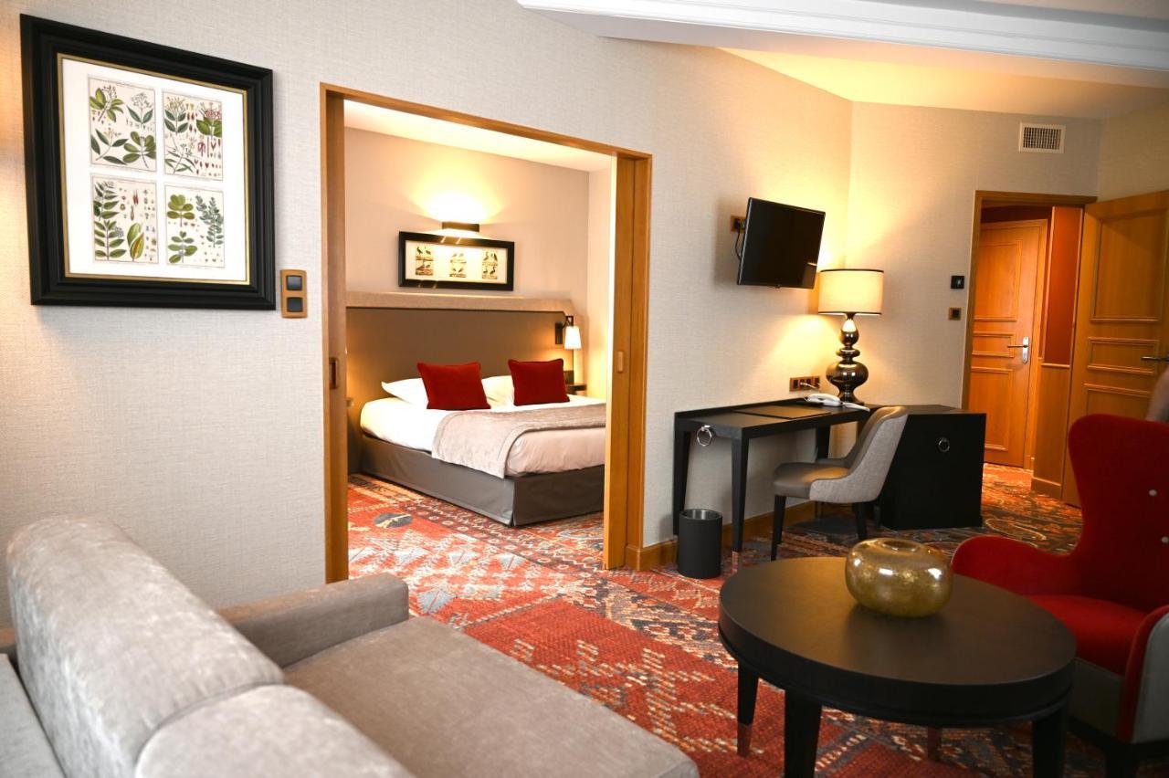 Hotel Le Rempart Tournus Exteriör bild