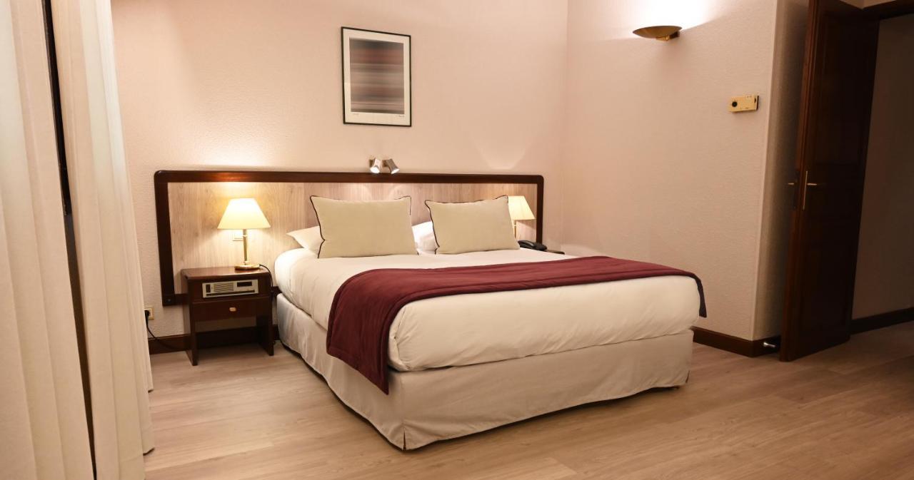 Hotel Le Rempart Tournus Rum bild
