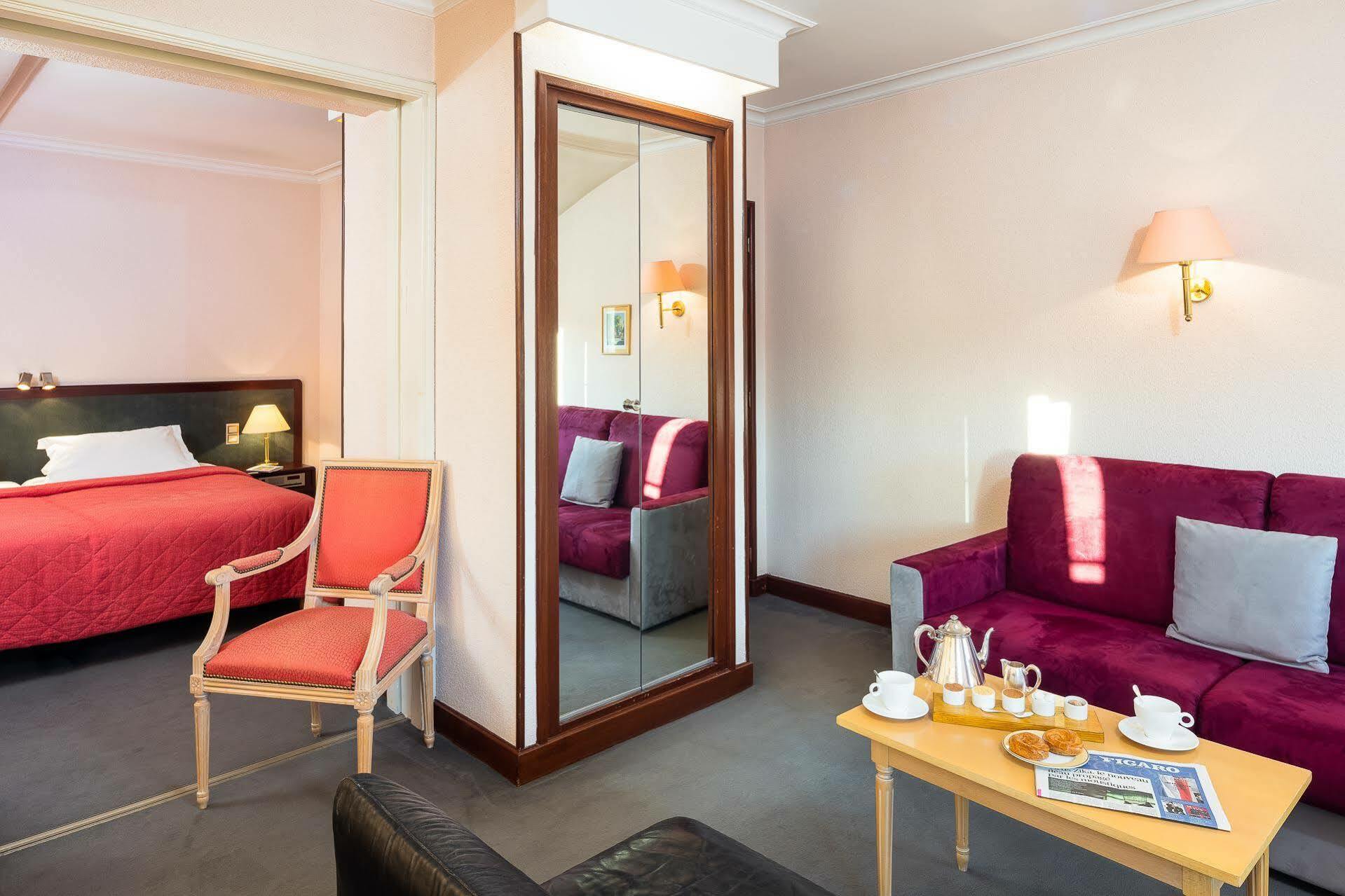 Hotel Le Rempart Tournus Exteriör bild